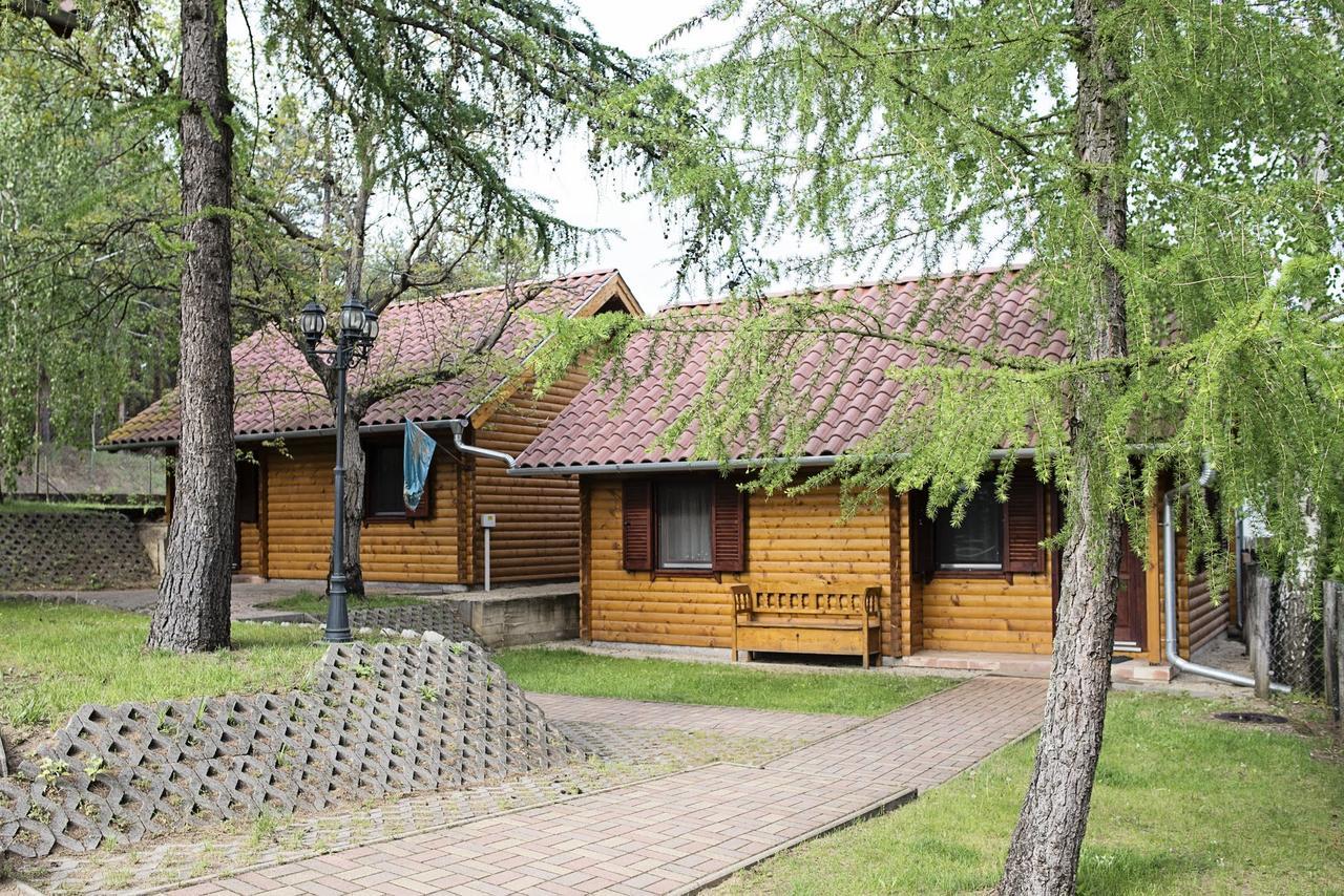 Paripa Csarda Bed & Breakfast Debrecen Eksteriør bilde